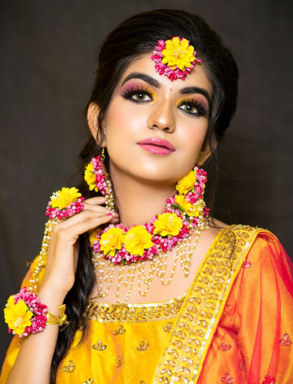 haldi mehandi Makeup artist delhi